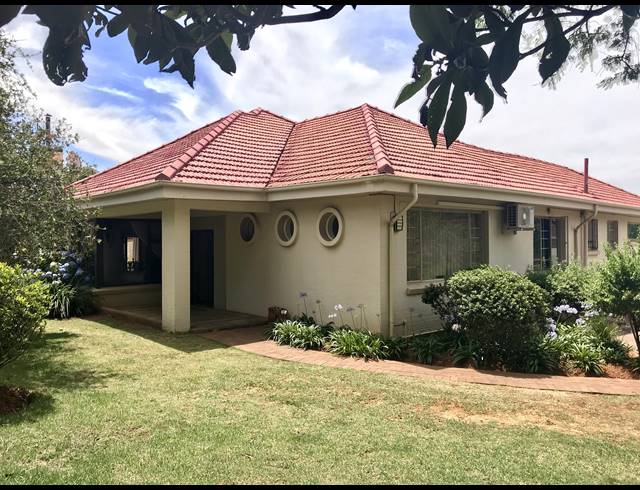 3 BEDROOM FREEHOLD TO LET IN EMMARENTIA